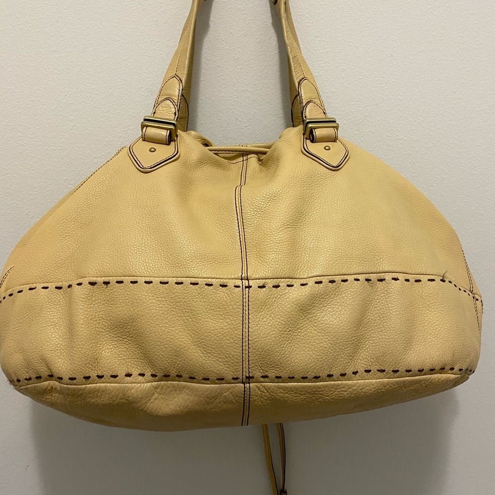 Cole Haan large tote in tan color in preowned condition - Picture 5 of 12